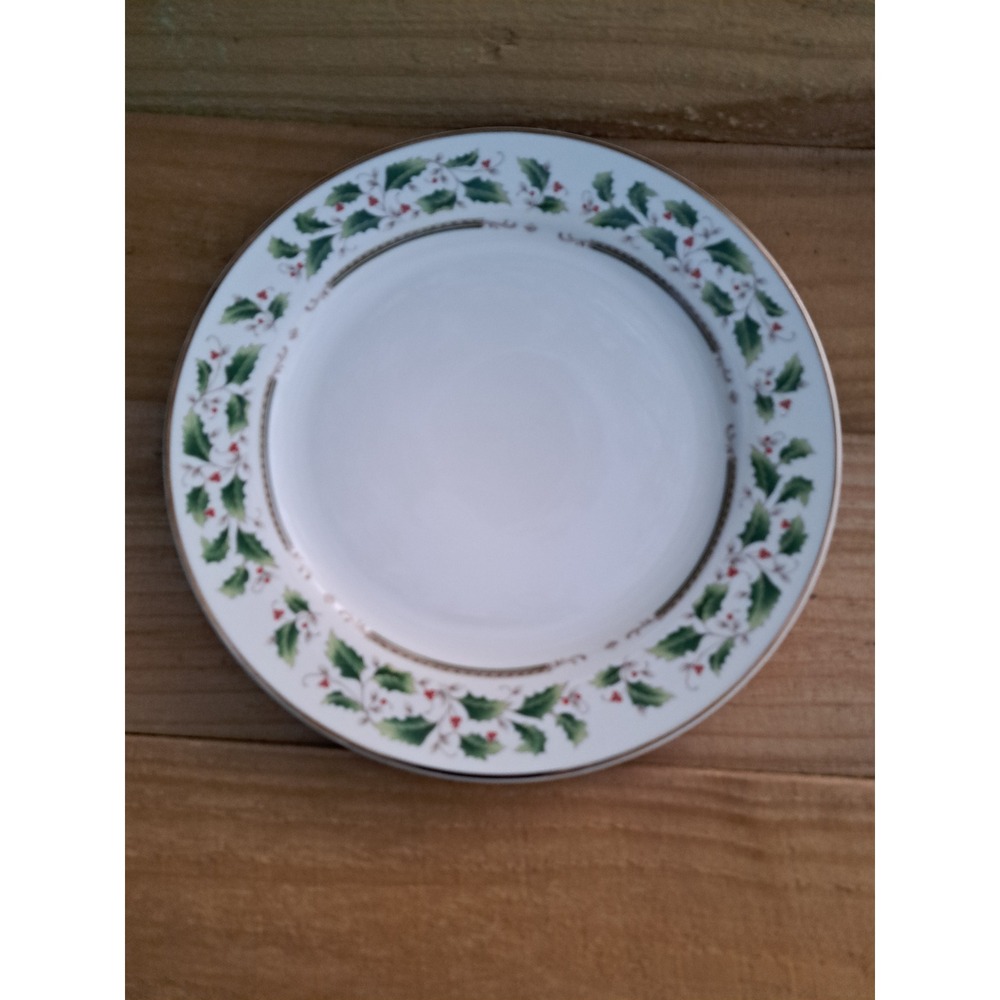 Holly Holiday Christmas Salad Plate White Ceramic Holly Berry Gold Trim 7.5 inch